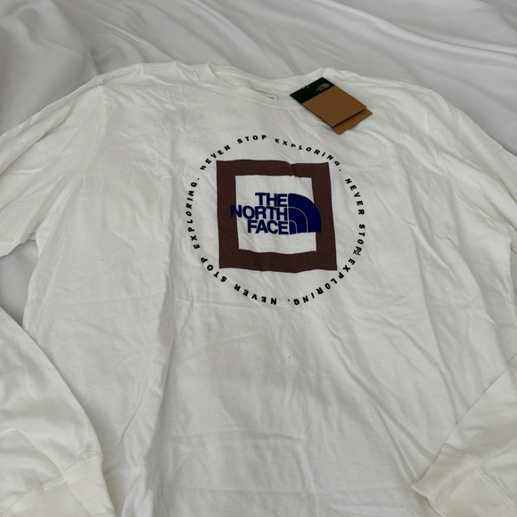 the north face long sleeve shirt  size XL  details:  -NWT -standard fit  -long s - Picture 3 of 3